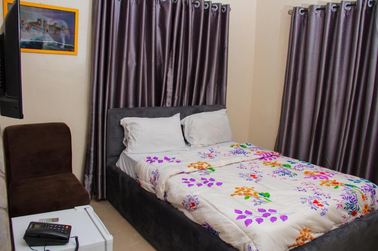 Go2Hotel45 Lagos Exterior photo
